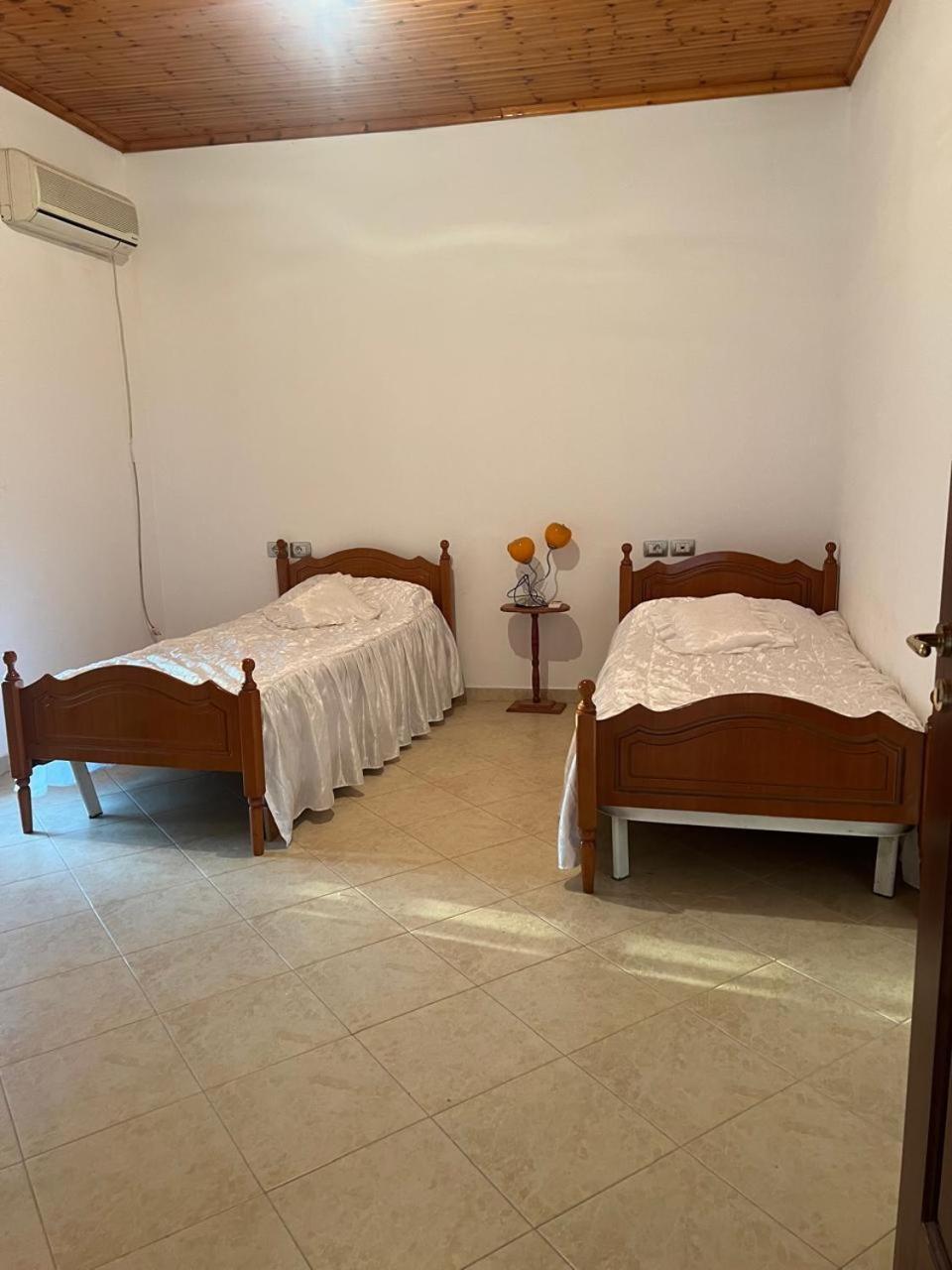 Nori House Hotell Vlorë Exteriör bild