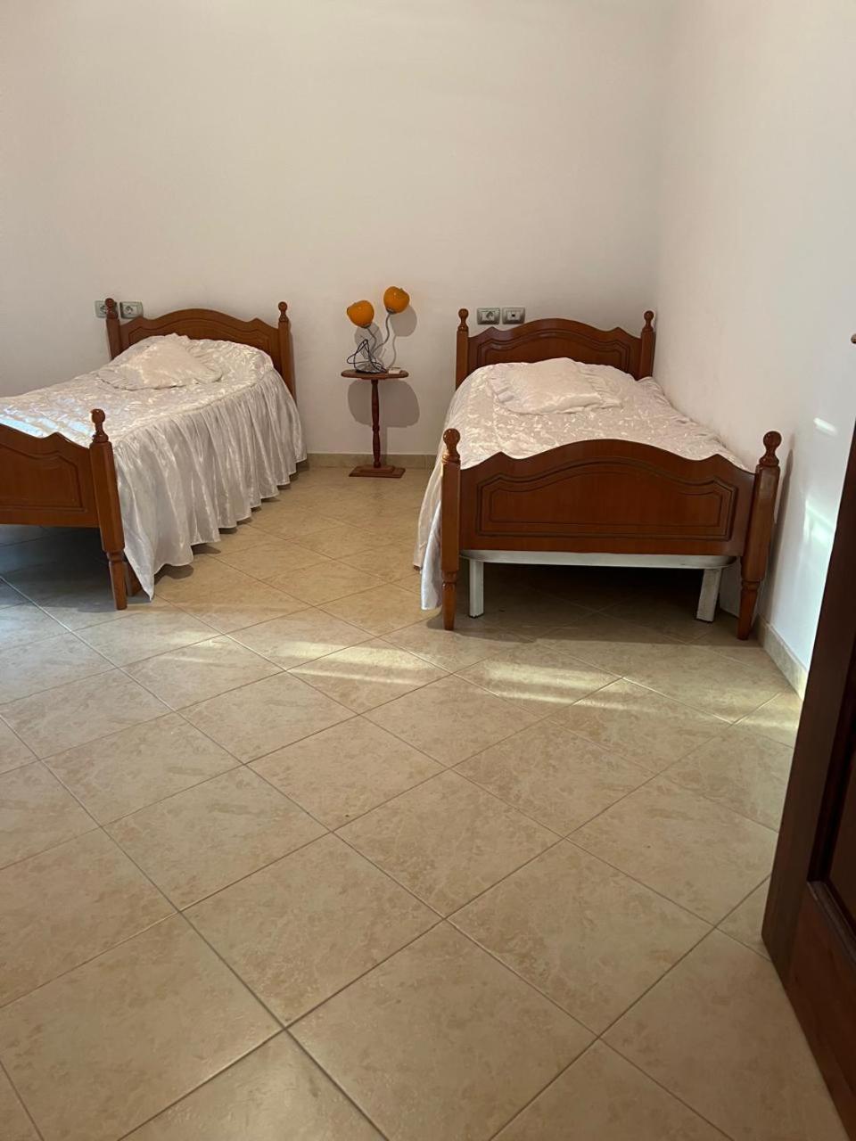 Nori House Hotell Vlorë Exteriör bild