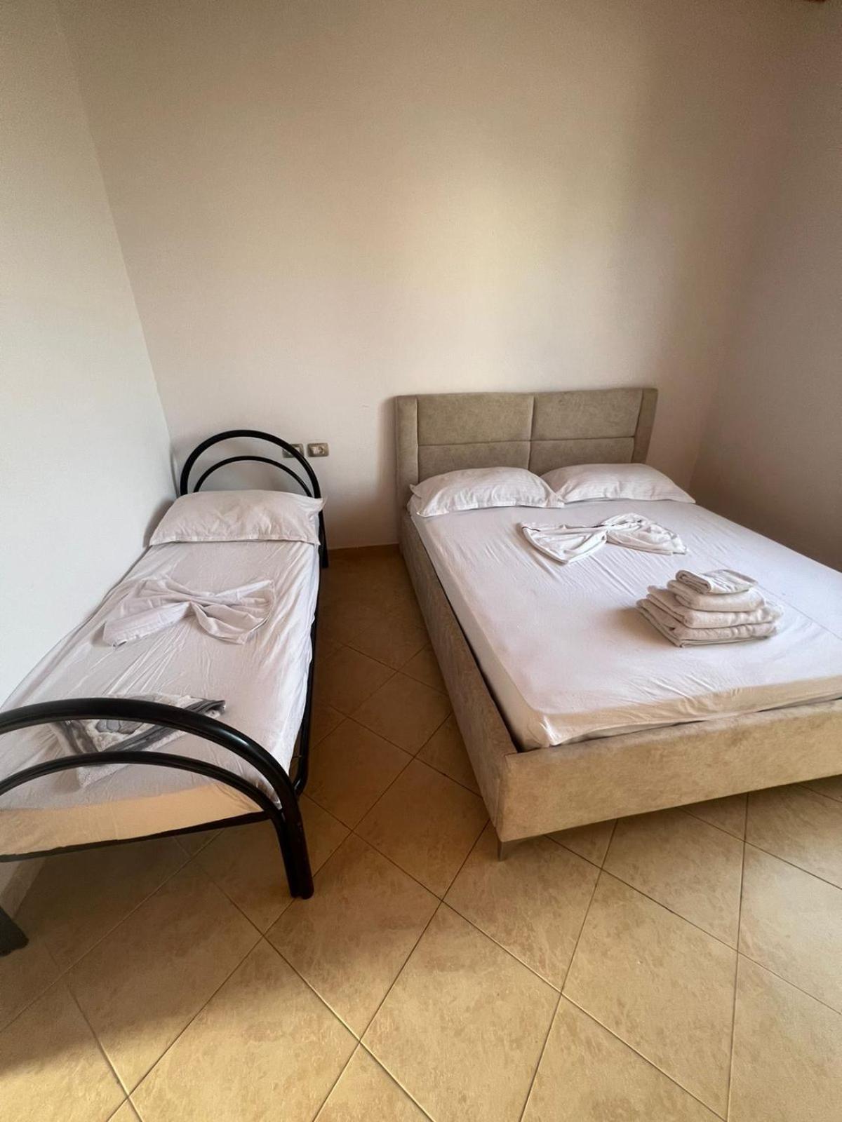 Nori House Hotell Vlorë Exteriör bild